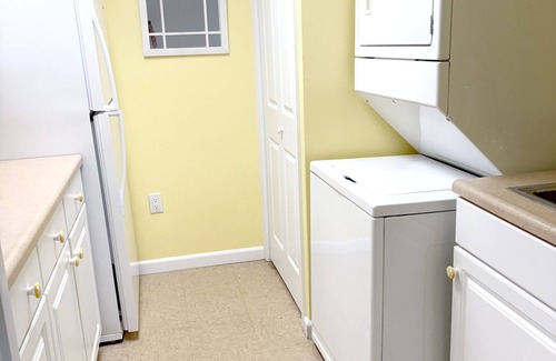 Barnegat Light Casa | Barnegat Light- Just Listed -Spacious 4-bedroom house with WiFi, AC- Ocean Block