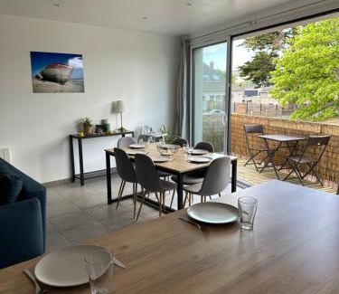 Barneville-Carteret Apartamento | Barneville Plage appart spacieux avec balcon 150m de la mer
