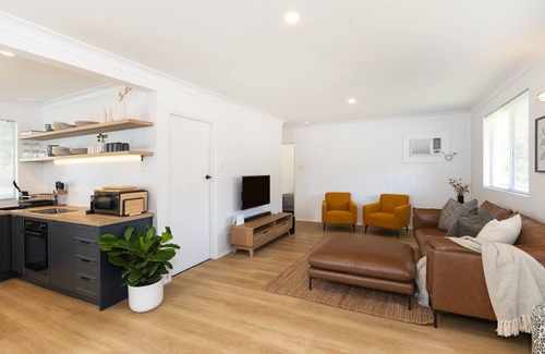 Narrawallee Casa | Barney's Beach House - A Haven of Comfort and Style