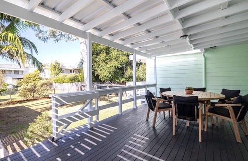 Narrawallee Casa | Barney's Beach House - A Haven of Comfort and Style