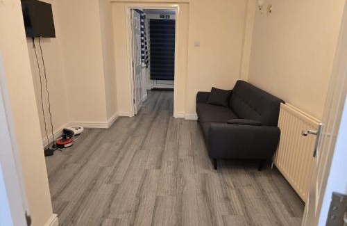 Chelmsford Casa | Barnfield Rooms
