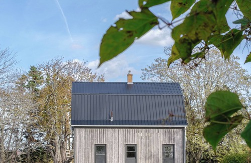 Lot 46 Cabaña | Barnhouse in Baltic – 4-Bedroom Seaside Escape Near PEI’s Best Beaches