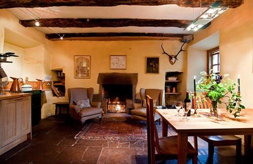 Kirkton Manor Casa | Barns Tower