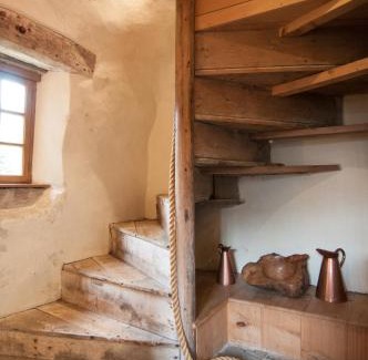Kirkton Manor Casa | Barns Tower
