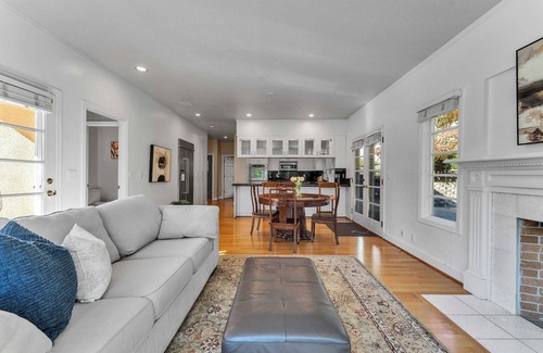 Northwest Portland Casa | Barnsley Court Retreat G#42234
