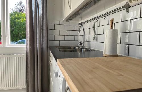 Vimmerby Apartamento | Barnvänlig lägenhet
