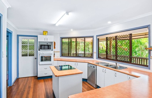 Rainbow Beach Casa | Barny's - Rainbow Beach