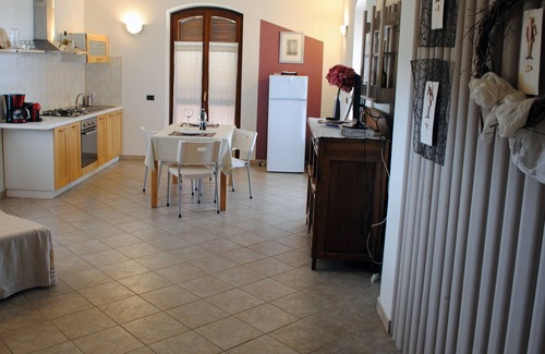 Diano d'Alba Apartamento | Apartamento BAROLO, al sol en las verdes colinas.