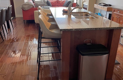 Westbank Casa | Lakefront Luxury frente a bodegas de clase mundial