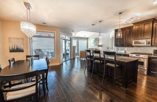 Westbank Condominio | Barona - Katherine`s Place · Breathtaking Lakefront Condo with Boat Slip