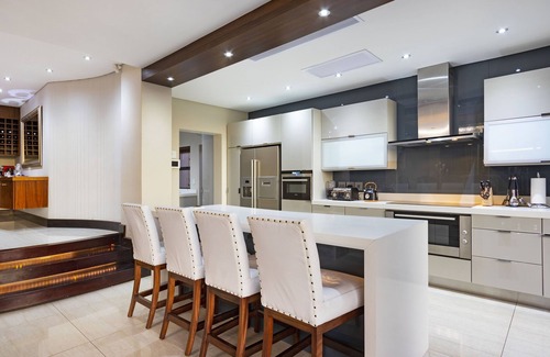 Trawal Casa | Baronetcy Kings Villa