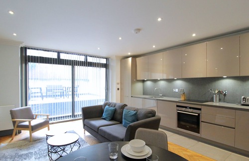 West Kensington Apartamento | Barons Court Queens Club by Viridian Apartments