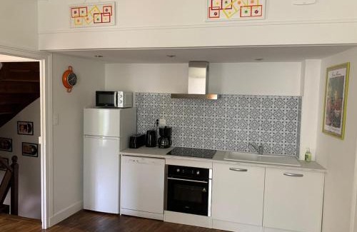 Aubeterre-sur-Dronne Apartamento | Barque Fleurie avec jardin