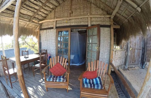 Inhambane Cabaña | Barra Beach - Stunning sea view, charming cottage - 4x4