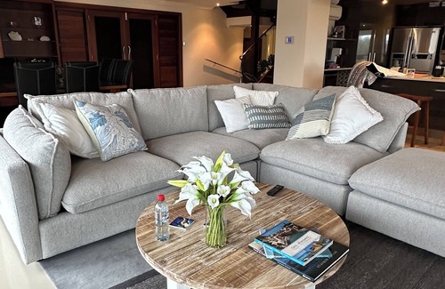 Eimeo Casa | Barralong Where Two Waters Meet Is True Luxury Right on the Whitsunday Coast