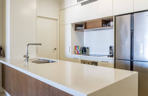 Bulimba Apartamento | Barramul on the Park Sleeps 6 Guests