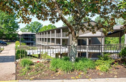 Lucas Complejo | Barren River Lake State Resort Park