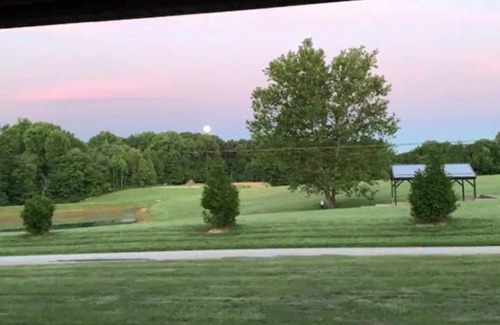 Bloomington Alquiler De RV | Barrow our view of the Total Eclipse