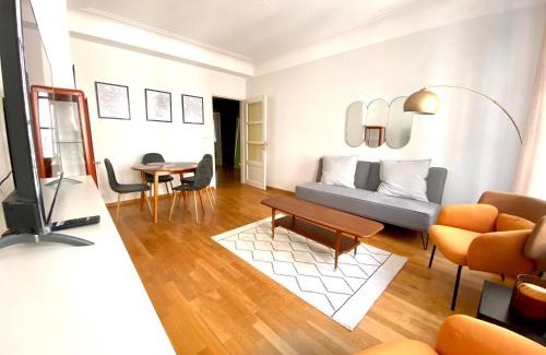 Ville Haute Apartamento | Bars & Culture At Your Doorsteps
