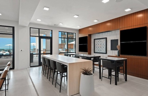 Austin Apartamento | Barsala l Texas Hill Country 1BD: Resort Pool, Wine Fridge Retreat