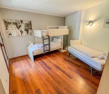 Arinsal Apartamento | Barthe Holidays I Apartamento moderno 5PAX en Arinsal I Ideal para familias, Parking, Pet friendly I Font Blanca