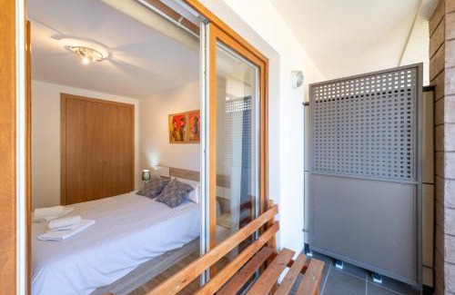 Arinsal Apartamento | Barthe Holidays I Apartamento moderno en Arinsal 6PAX a pie de pistas I Balcón con vistas y parking I Riu