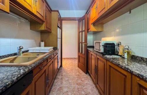 Pal Apartamento | Barthe Holidays I Gran apartamento en el pueblo de Pal 8PAX I Terraza, Vistas al valle, Ideal para familias o grupo, Pet friendly I Rider