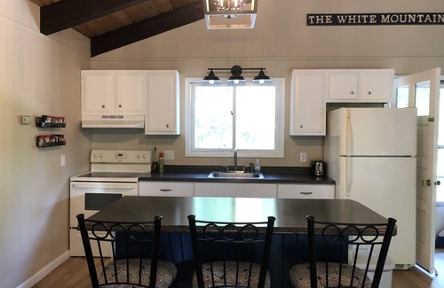 Jackson Condominio | Bartlett Condo close to Storyland and Jackson