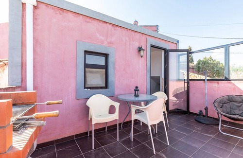 Espargal Villa | Bartsia Orange Villa, Wifi, estacionamiento, balcón, piscina, jardín,!Nuevo!