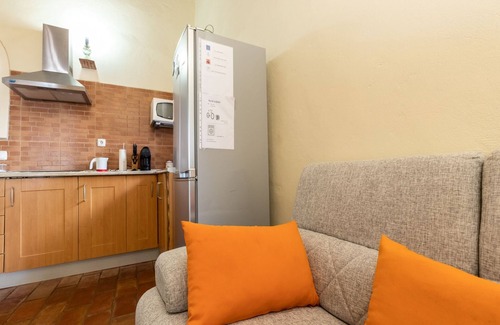 Espargal Villa | Bartsia White Villa, estacionamiento, wifi, piscina, jardín, balcón ,!Nuevo!