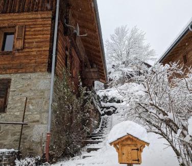 Saint-Jean-de-Sixt Apartamento | Bas de chalet au coeur des Aravis, entre lac et montagne