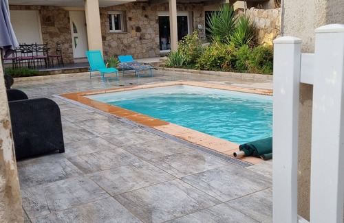 Marine de Saint Ambroggio Villa | Bas de Maison 3 chambre 8 couchages avec piscine pour 6 adultes et 2 enfants