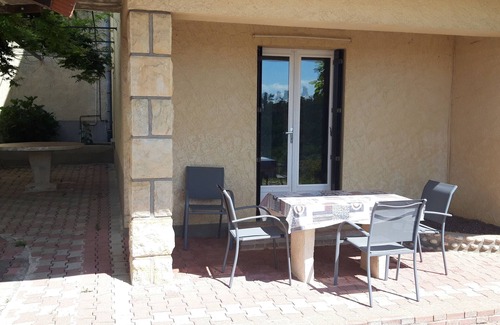Mercuer Casa | Bas de Villa Avec Piscine