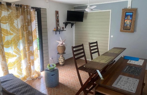 Morne-A-l'Eau Apartamento | Bas de villa ensoleillé ventilé