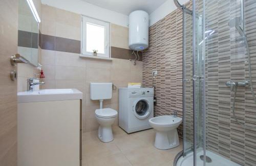 Kapelica Apartamento | Basanni