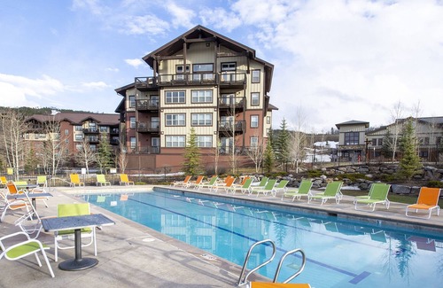 Silvercreek Condominio | Base Camp 2 Bedroom Condo by Redawning