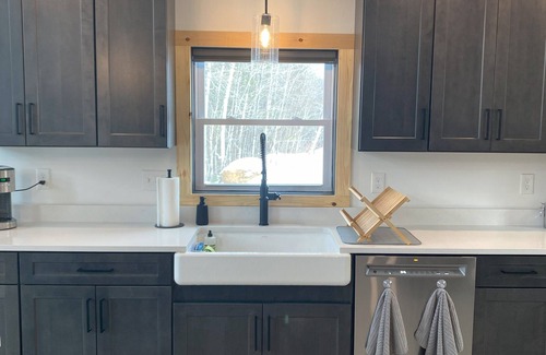Killington Casa | Base Camp Retreat at Killington - Trail Access, Fire Pit, Hot Tub, & Arcades