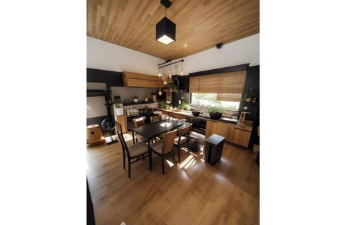 Kinosaki Onsen Cabaña | Base House Kinosaki – VIP stay with free shuttle & activities, one group per day