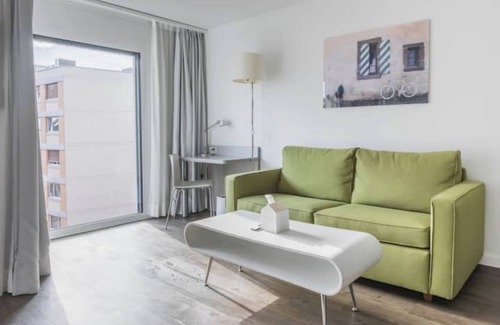 Nyon Apartamento | Base XL Rental