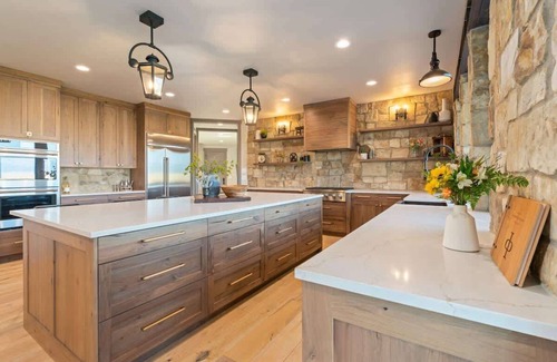 Clawson Casa | Basecamp Stays: Lux Retreat, Teton Views, 3 Acres!