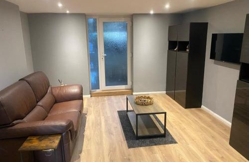 Eastbourne City Centre Apartamento | Basement Flat in the town centre!