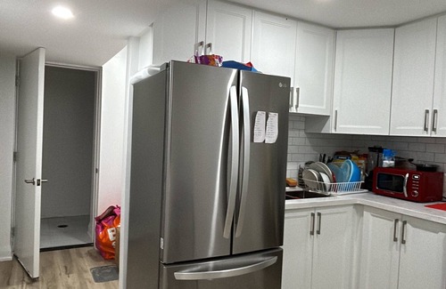 Thorold Casa | Basement Room 2 with a stylish washroom @Welland, ON
