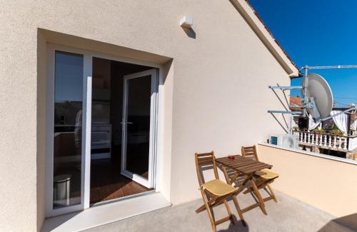 Vir Apartamento | Basic Old House