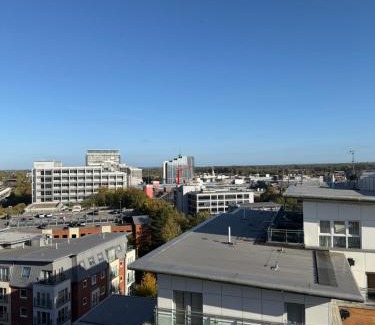 Moffat Apartamento | Basingstoke Train Station Short Stay