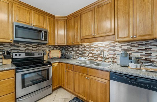 Gulf Lagoon Beach Apartamento | Basking by the Beach