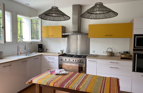 Behobie Casa | Basque house for 14 people 10 minutes from Saint Jean de Luz