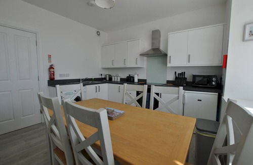 Pittenweem Casa | Bass View- harbourfront home, Pittenweem
