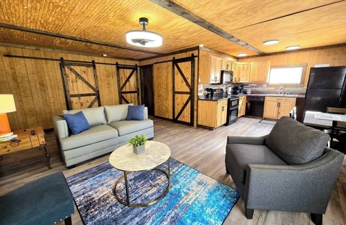 Quitman Casa | BASShole on Lake Fork * HOT TUB