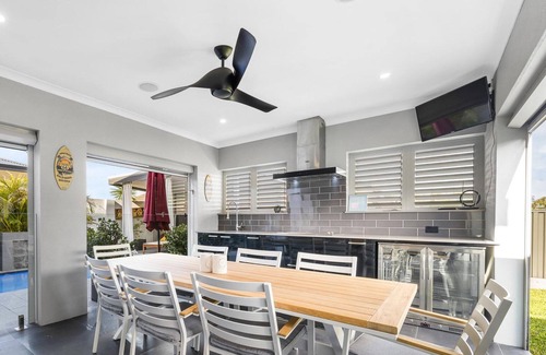 Bassendean Casa | Basso Retreat 4bdrm 3ba w/Pool