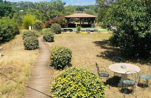 Cotignac Villa | Bastide provençale avec piscine